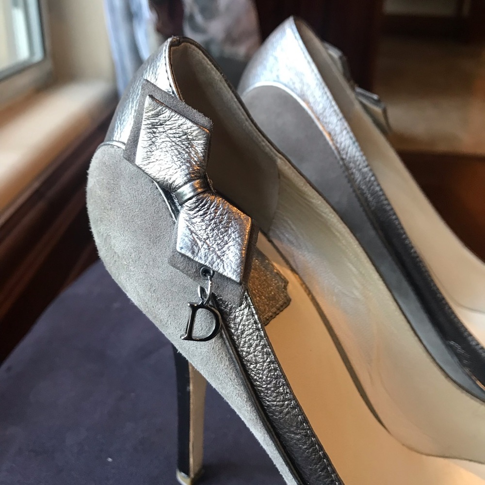 Christian Dior gray suede and metallic heels - Picture 3 of 10